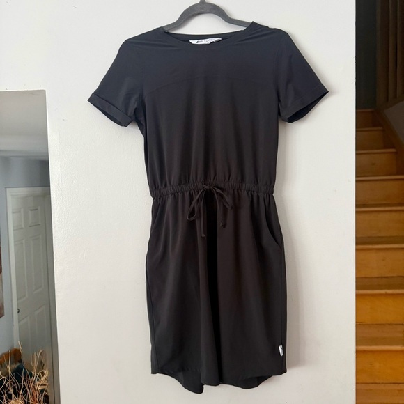 mountain Equipment Coop Dresses & Skirts - 🇨🇦 MEC Cute Sporty Outdoor Summer Dress